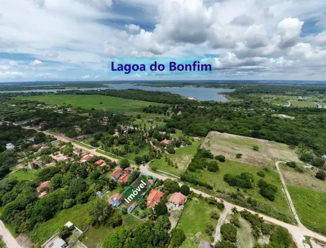 Chácara com 1.000 m² | 3 Casas | Piscina | Próxima à Lagoa do Bonfim
