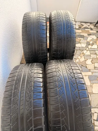 Vendo 04 Pneus para Camioneta 265/65/R17 Pirelli Scorpions