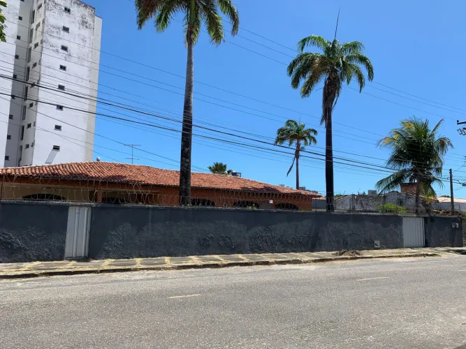 Kitnet mobiliado no Papicu
