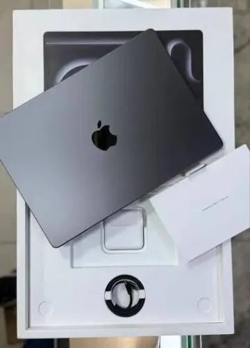 Macbook Pro M5 - 512 / 16GB