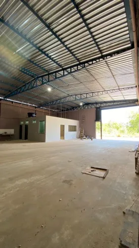 Galpão na 902 sul com 630 m2 de area construída