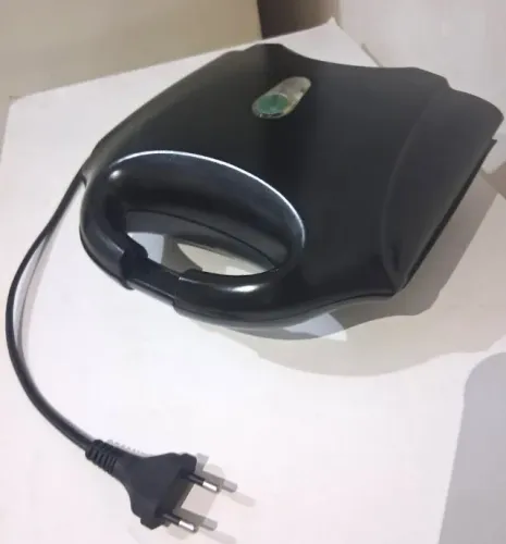 Sanduicheira E Grill Amvox Black 127V (Entrega Grátis)