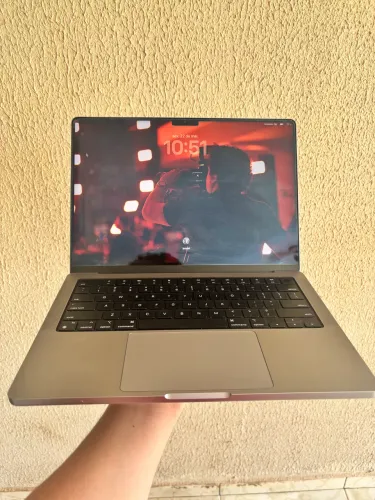 MAC BOOK M1 PRO CHIP PRO
