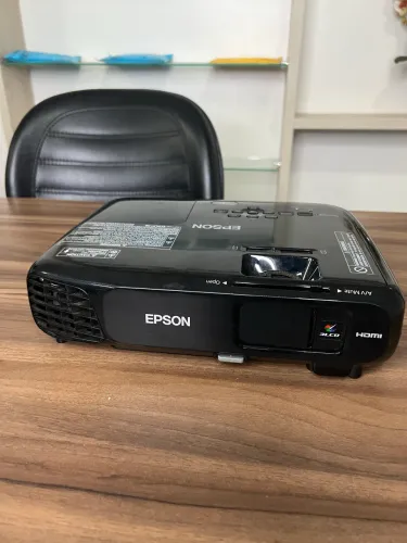 Projetor Epson PowerLite S18+ 3000 Lumens SVGA