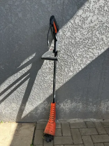 Máquina de cortar grama