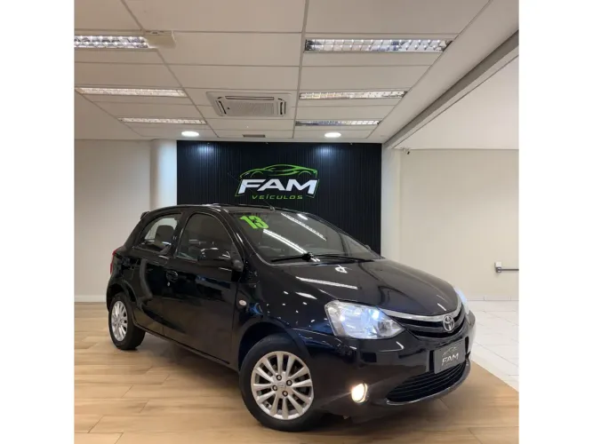 Toyota Etios XLS Sedan 1.5 Flex 16V 4P Mec. 2013
