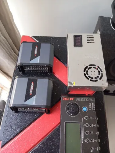 Vendo equipamentos de som automotivo