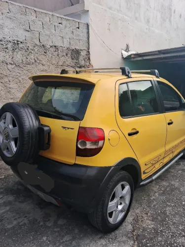 Volkswagen Crossfox 1.6 MI Total Flex 8V 5P 2010