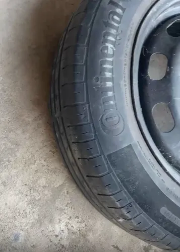 Roda completa aro 15 pneu continental 185/65 R15