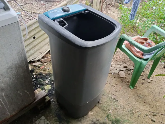 Tanquinho de lavar roupa Arno 10 kilos 150 reais