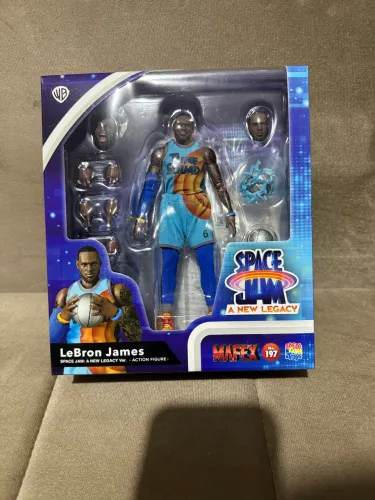 Lebron james mafex