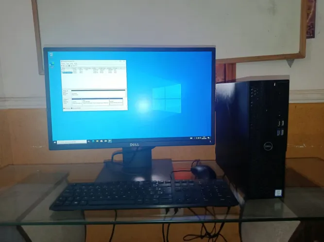 Kit PC Dell OptiPlex 3070 i5 9a Gen 8GB SSD 256GB NVMe + HD 500GB + Monitor 22"Completo.