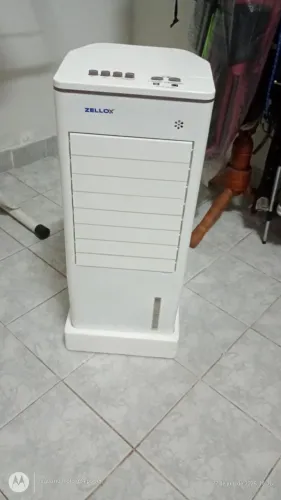 Vendo Climatizador semi novo no plástico 
