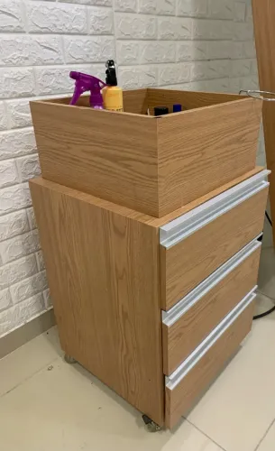 Carrinho auxiliar em mdf