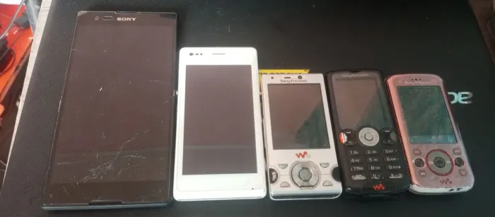 Lote de celulares Sony Ericsson reparo , coleção ou peças