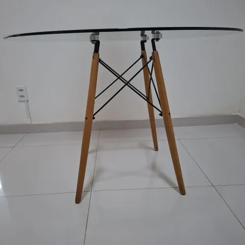 Mesa estilosa de vidro 1.mt diâmetro 