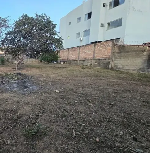 Lote 12, plano, com 391,00m². Rua Lucinda Gonzaga dos Santos, Alto do Córrego.