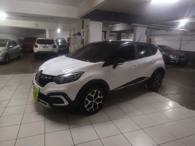 Renault Captur Intense 1.3 TB 16V Flex 5P AUT 2022