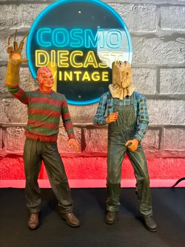 Freddy Krueger e Jason Vorhees originais NECA