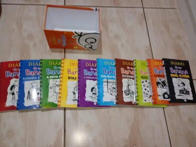 Box 10 Livros Diário de um Banana(1-10)Brochura Premium Caixa Original em Ótimo Estado
