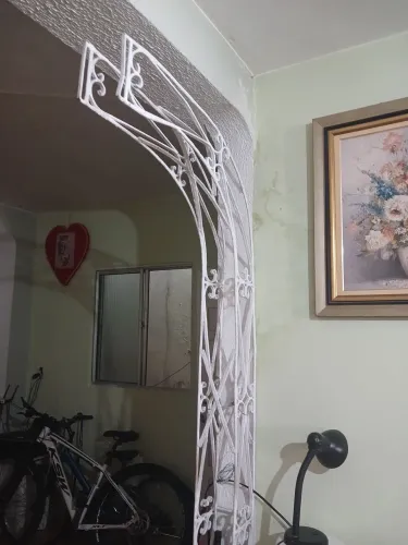 ARCO E FLOREIRA PARA DECORAÇÃO