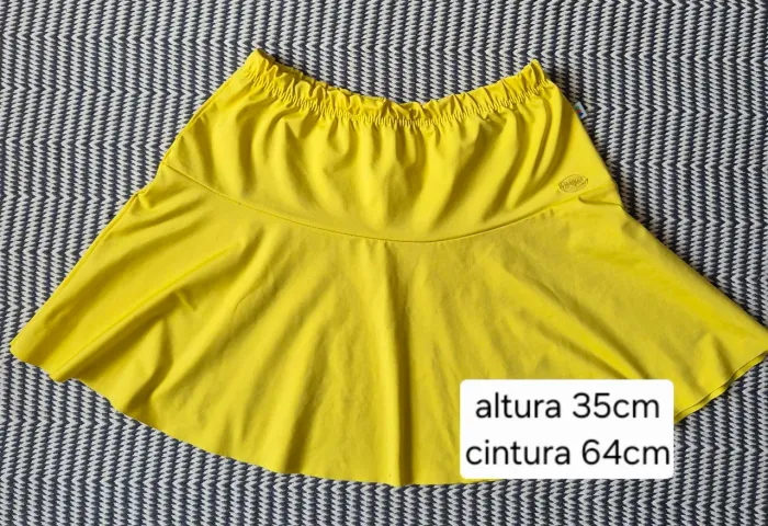 Saia Rodada em lycra amarela