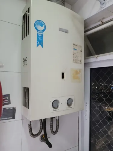 Aquecedor a gás BOSCH 15,4 Litros