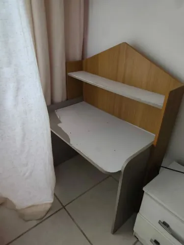 Mesa infantil para estudo 