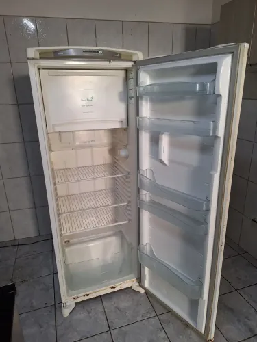 Geladeira Consul frost free modelo Facilite
