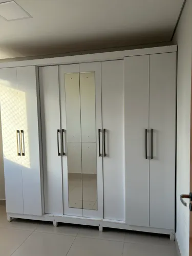 Guarda roupa casal 8 portas