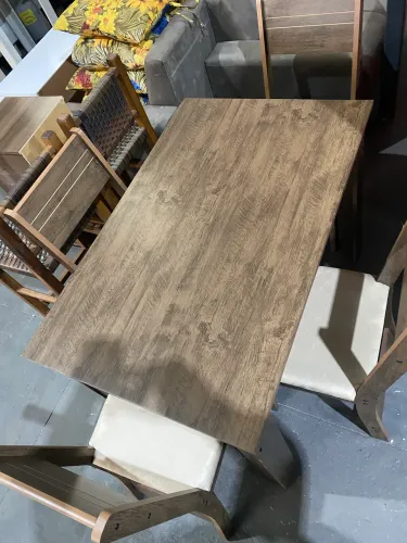 Mesa de jantar com 4 cadeiras - entrego hoje 
