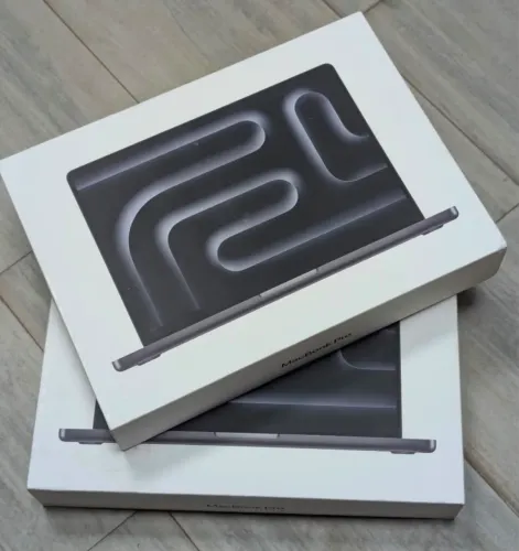 MacBook Pro M5