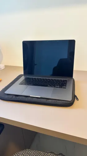 MacBook Air 15? M2 novo - 8GB / 256GB - US