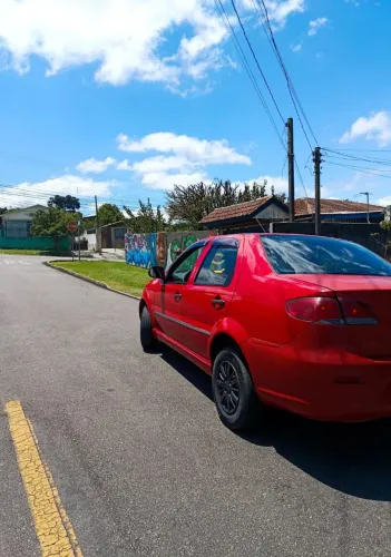 Fiat Siena EL Celeb. 1.4 MPI Fire Flex 8V 4P 2013