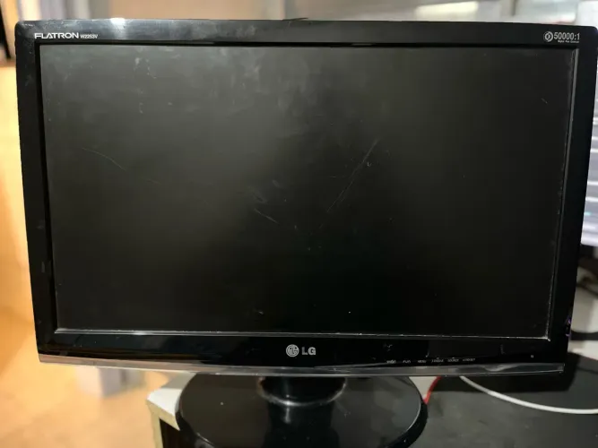 Monitor LG Flatron W2253V 21,5? Full HD HDMI VGA DVI