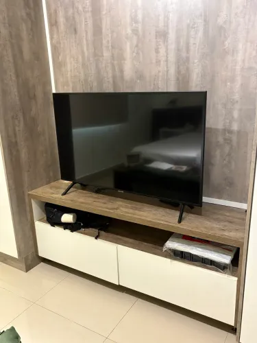 Smart tv Samsung 50 polegadas, queimada para retirada de peças