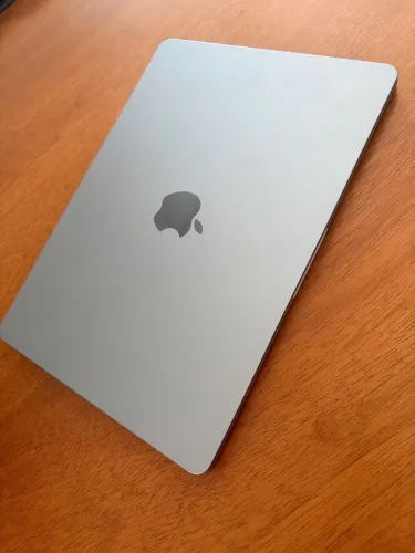 MacBook Air M2 8GB 256GB