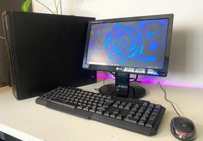 Computador, 4gb RAM, 320gb HD, Windows 10, Dual Core 2.9, Monitor LG