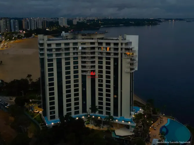 Tropical Executive Hotel tem 66m² 1 suíte com closet em Ponta Negra - Manaus - AM