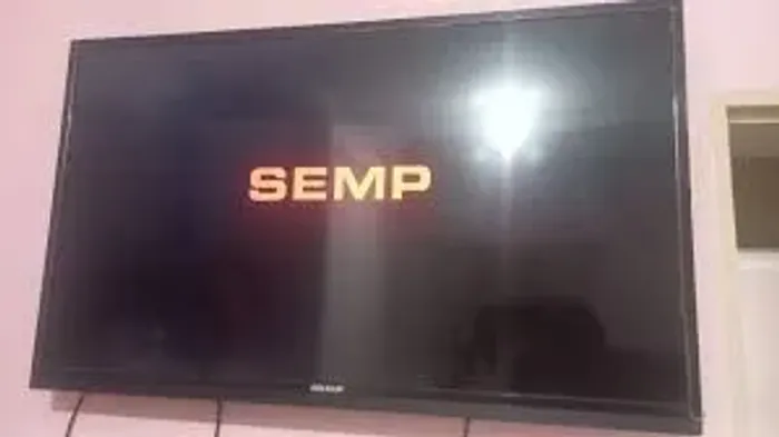Tv led 42" polegadas semp Toshiba