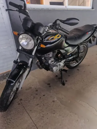 CG Titan 125 2003 de leilão com nota original do leilão