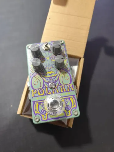 Polara Reverberarion - Pedal de Guitarra Digitech Reverb