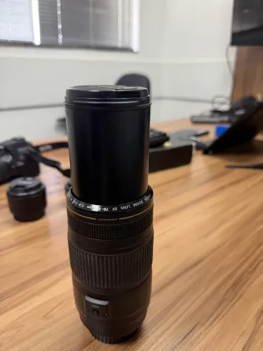 Lente Canon 70-300mm f/4-5.6 IS USM - Estado de Nova (Pouquíssimo Uso)