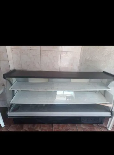 Balcão friser usado mas bom enteressados mandar mensagem nesse número *