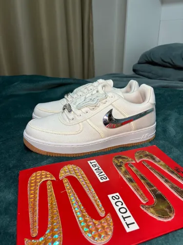 Nike Air Force 1 Travis Scott novo tamanho 43