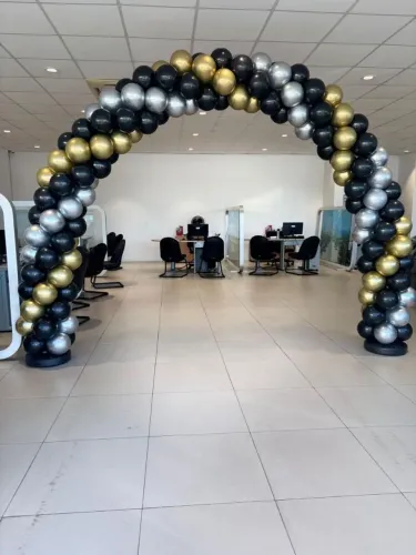 ARCO DESMONTÁVEL PARA BALÕES + BASE PARA SUPORTE