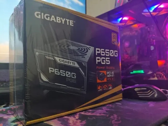 Fonte Gigabyte P650G PG5 650W 80 Plus Gold ATX - Potente e Eficiente