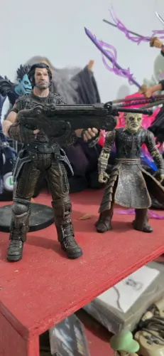 Boneco Grayson Hunt Bulletstorm Epic Games Neca 17cm