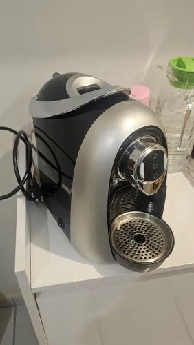 Cafeteira três corações passione cápsulas