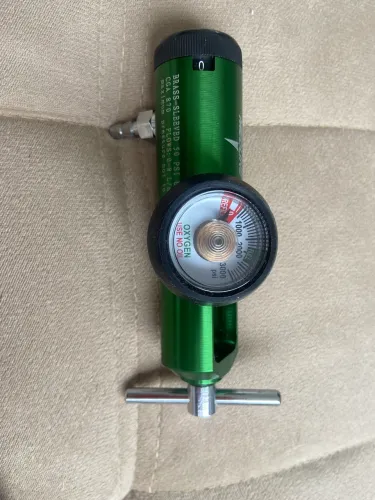 Regulador de oxigênio Medline CGA 870 (0-8L/m) Novo